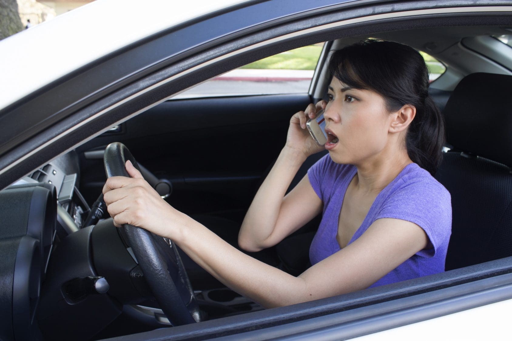 Road Safety: Bad Driving Habits Miracle Body and Paint San Antonio Texas